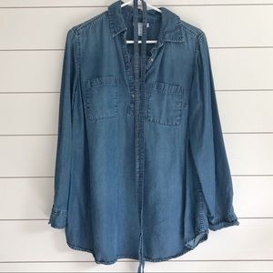 Chambray Maternity Buttondown